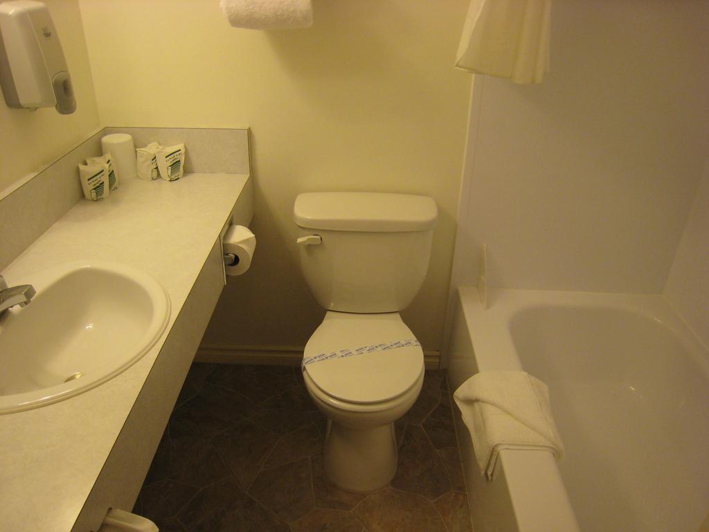 クレストン ダウンタウナー モーター インモーテル 部屋 写真