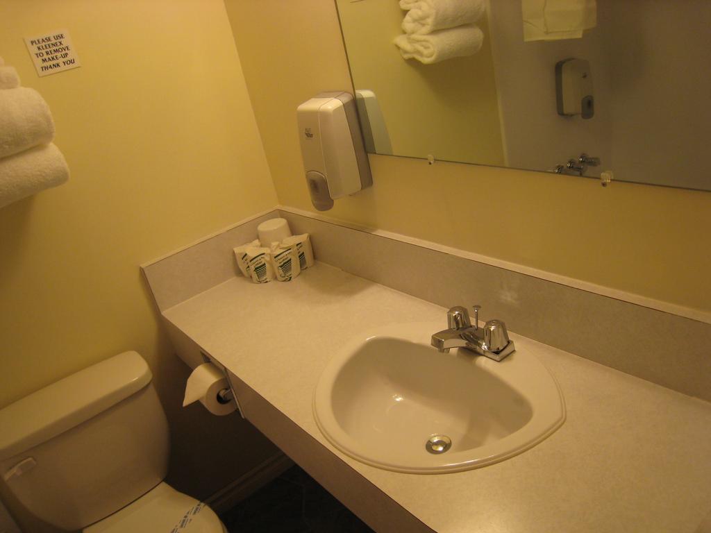 クレストン ダウンタウナー モーター インモーテル 部屋 写真