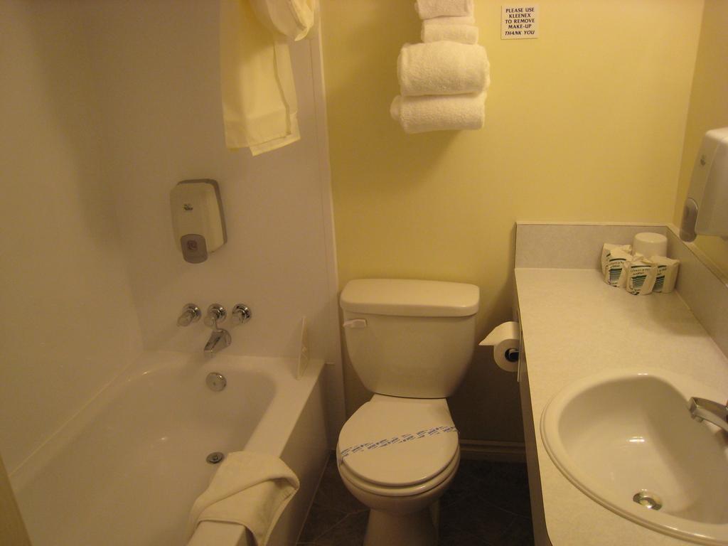 クレストン ダウンタウナー モーター インモーテル 部屋 写真
